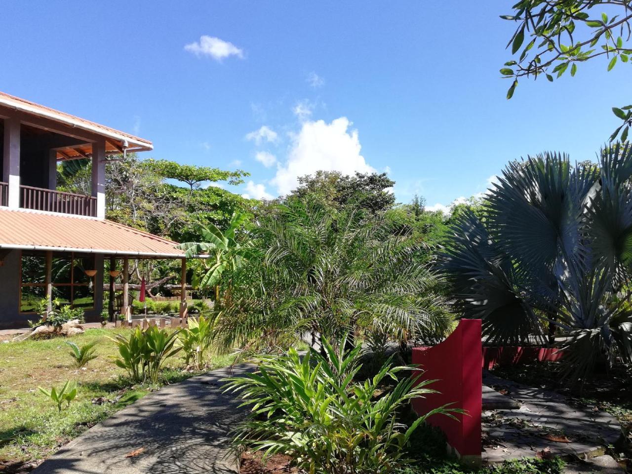 Punta Duarte Garden Inn Los Duarte Zewnętrze zdjęcie